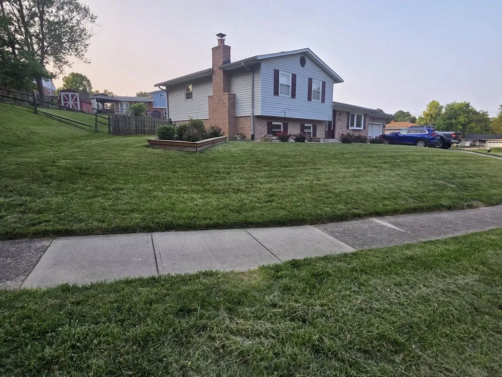 Custom landscaping services for beautiful yards in Cincinnati, OH by Blum Lawn Care Service