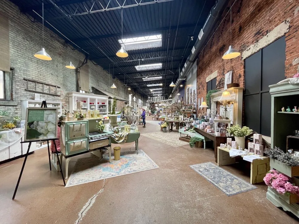 Trusted lawn care service in Sycamore, IL by Blumen Gardens