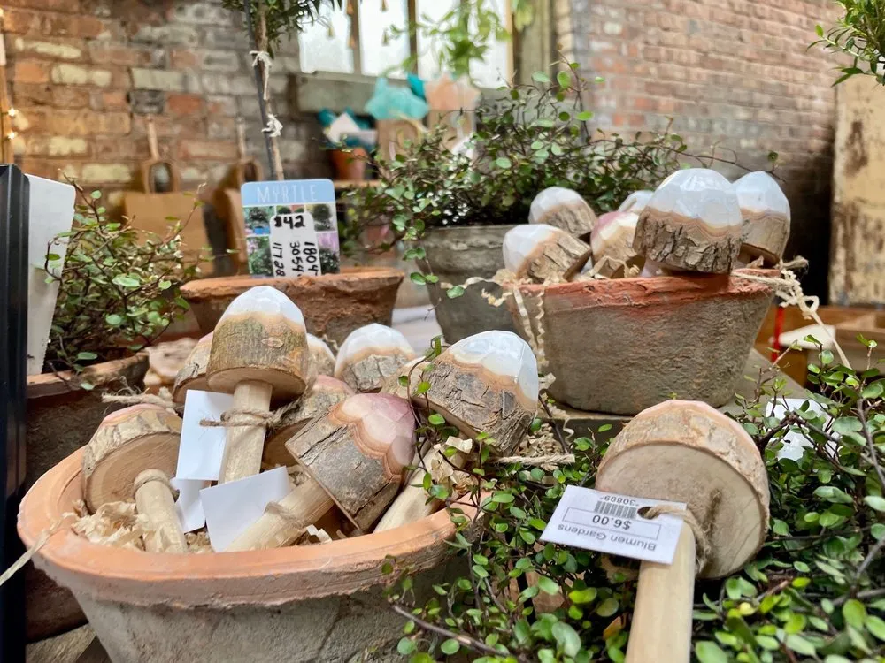 Local landscaping services experts serving Sycamore, IL - Blumen Gardens