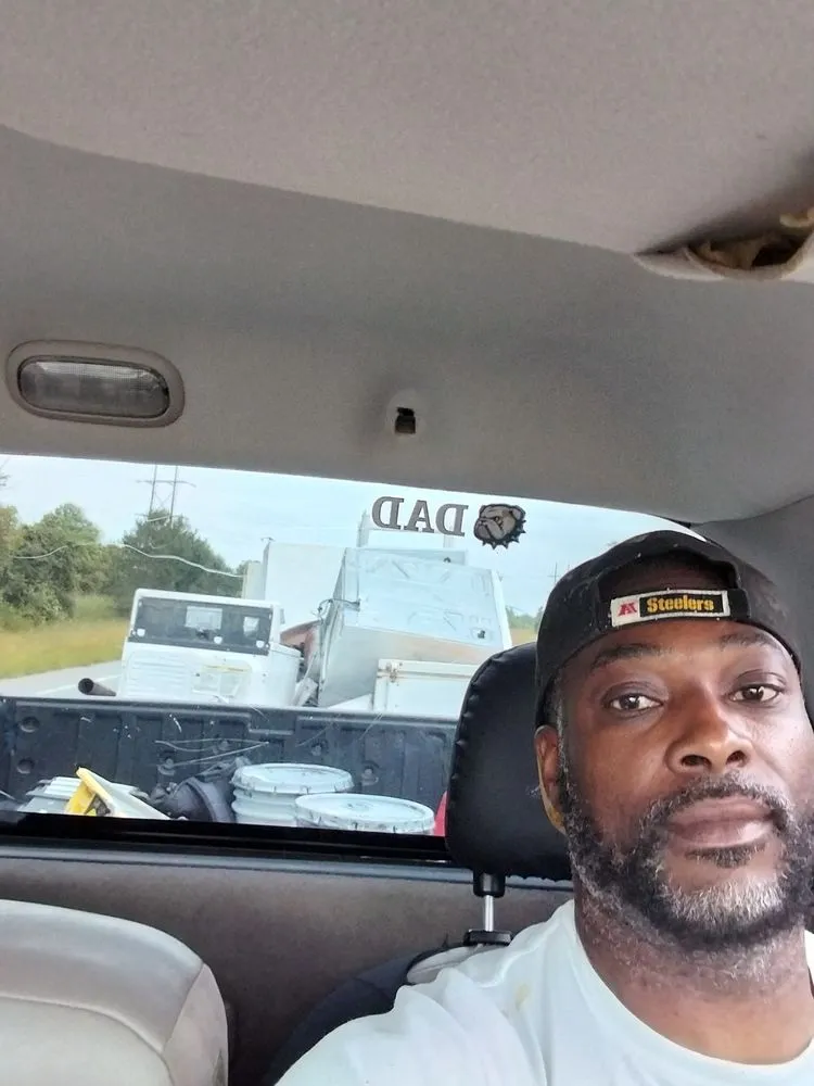 Professional yard cleanup service in Burlington, NC - Blunts Lawn Service