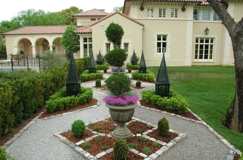 Reliable lawn mowing service for beautiful yards across Tulsa, OK - Bluum Outdoor Environments