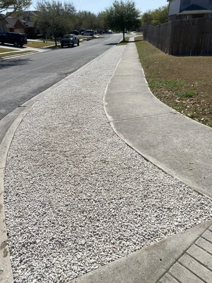 Expert lawn care service in New Braunfels, TX - B&M Landscape Service