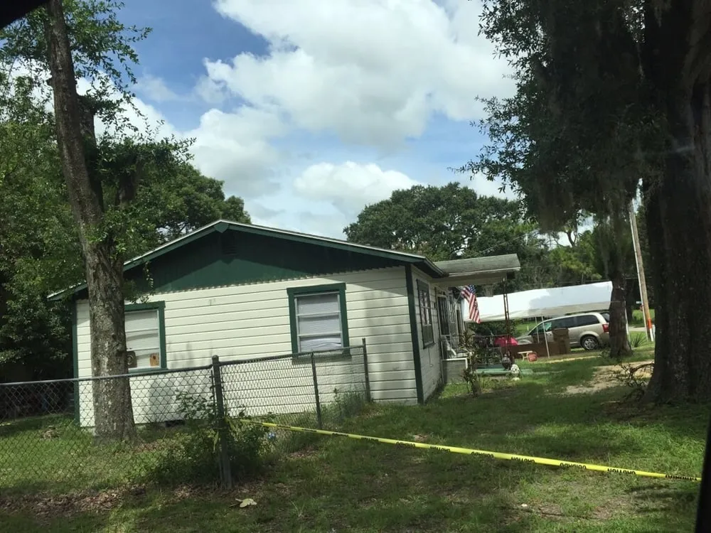 Expert garden landscaping in Fruitland Park, FL by B&M Lawn Care