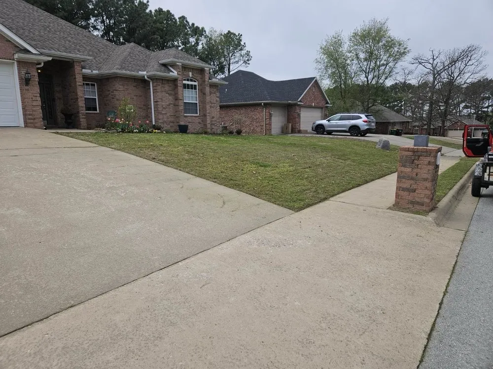 Trusted yard cleanup service experts serving Springdale, AR - B&M Lawncare