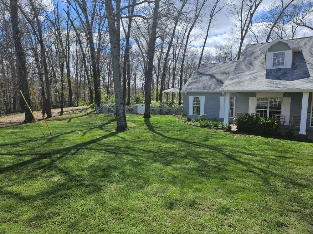 Local yard maintenance for residential properties in Springdale, AR by B&M Lawncare