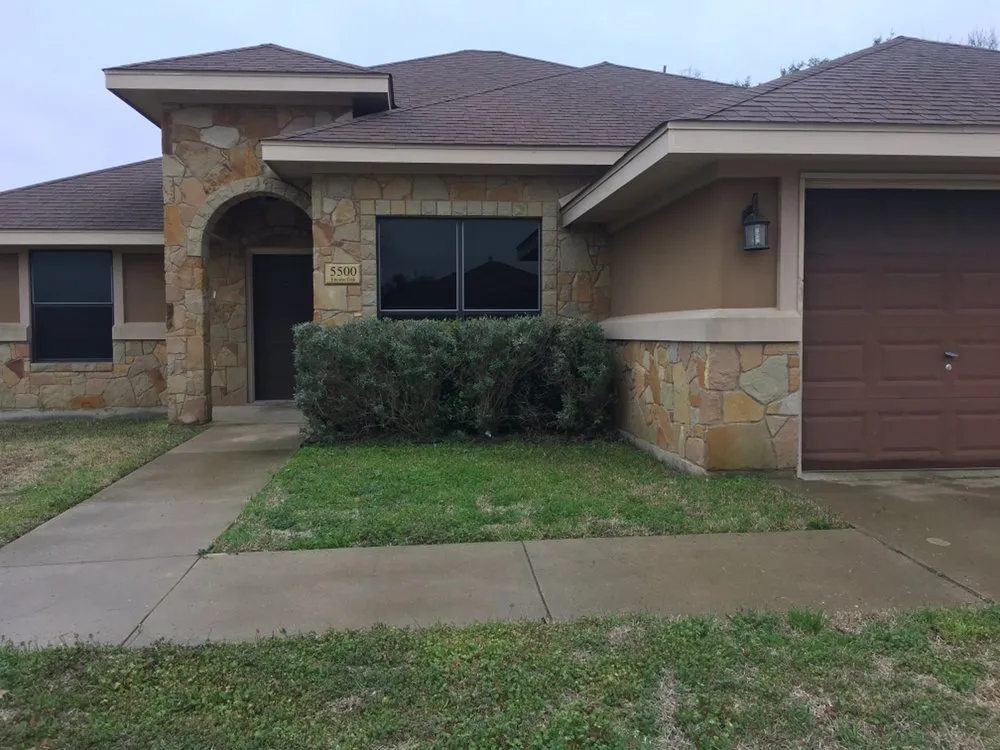 Custom lawn care service for beautiful yards across Temple, TX - BMA Services