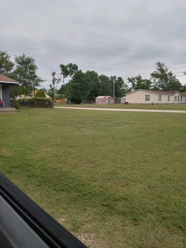 Expert yard maintenance for year-round maintenance in Wichita, KS by Bman's Lawn Service