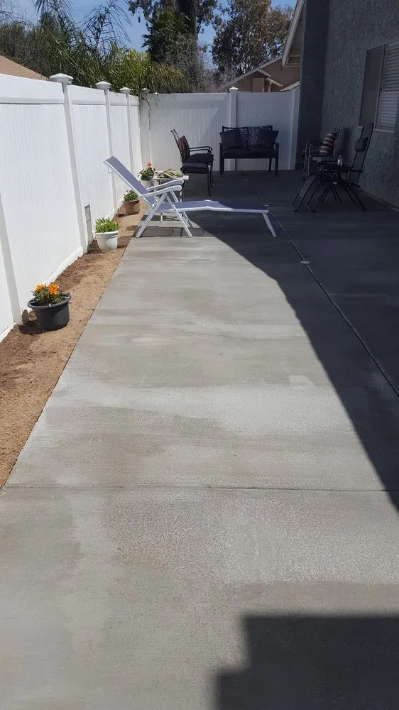 Reliable yard cleanup service experts serving Palmdale, CA - BME landscaping