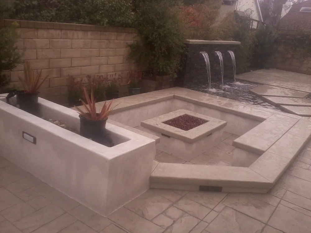 Professional lawn care service for year-round maintenance across Palmdale, CA - BME landscaping