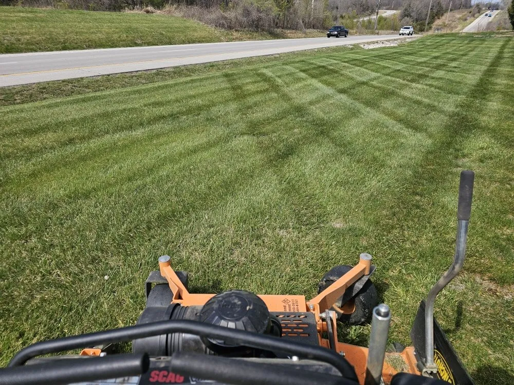 Local yard maintenance experts serving Oak Grove, MO - BMF Lawn Care