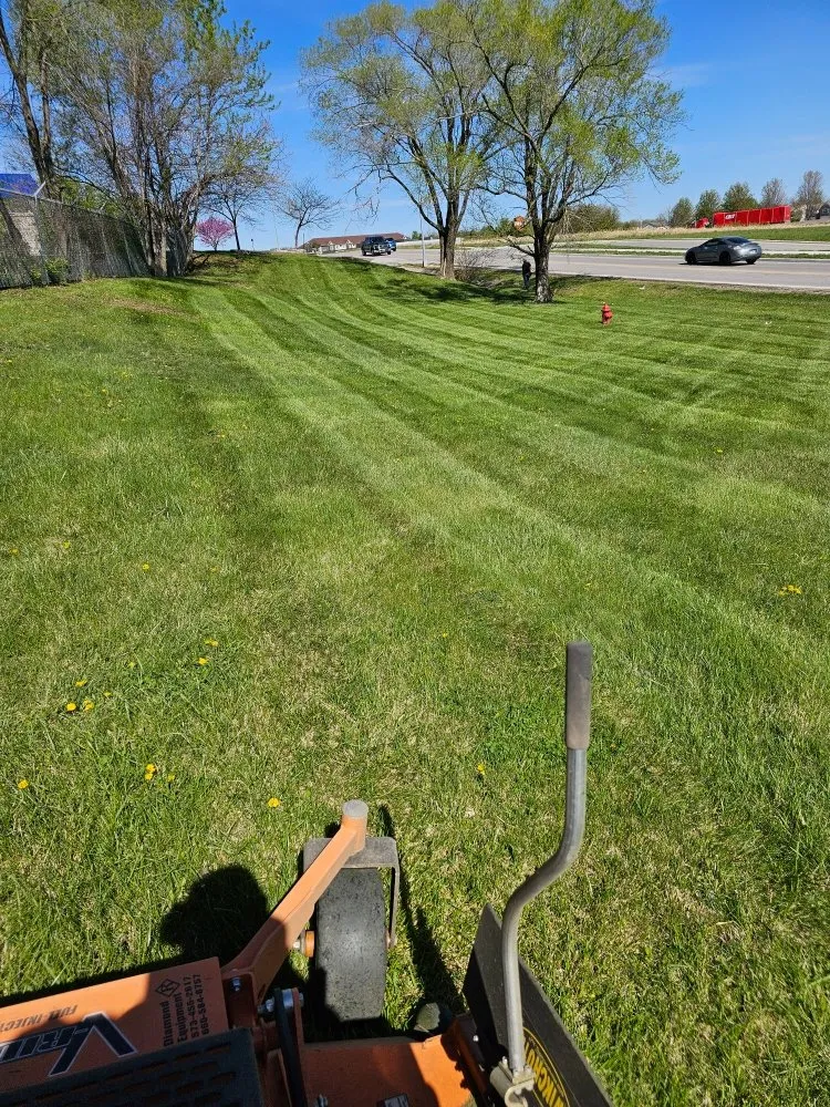 Top-rated landscape design with custom design in Oak Grove, MO by BMF Lawn Care