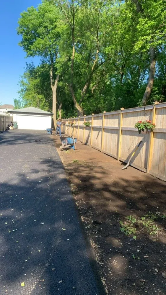 Top-rated landscaping services in Algonquin, IL by BMO Landscaping