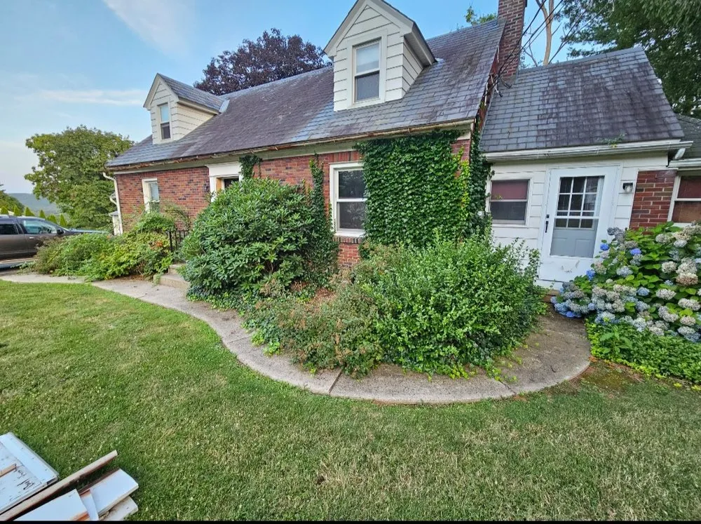 Custom lawn mowing service in Stroudsburg, PA - BNG Lawn Care and Landscape