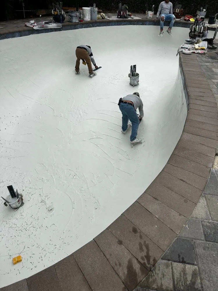 Custom lawn care service in Woodland Hills, CA by BNH Construction