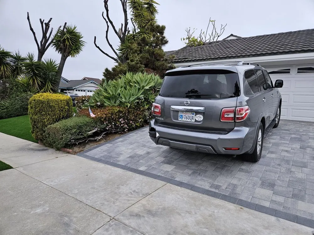 Custom lawn care service experts serving Woodland Hills, CA - BNH Construction