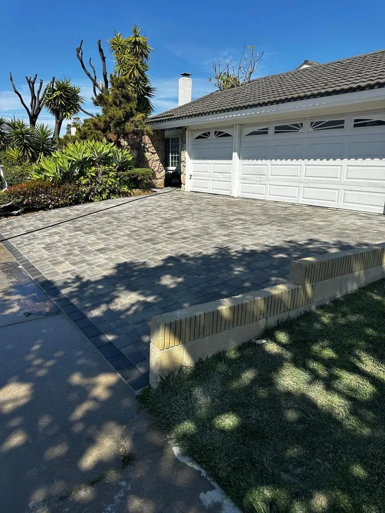 Affordable garden landscaping for year-round maintenance across Woodland Hills, CA - BNH Construction