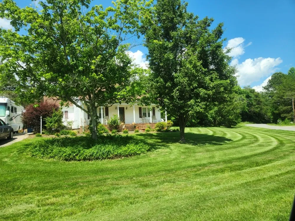 Professional yard maintenance in Mocksville, NC - Bo & Son's Landscaping & Lawn Care