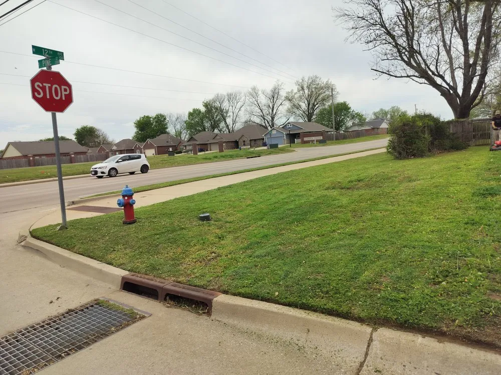 Reliable lawn care service for year-round maintenance across Stillwater, OK - Boat Man Lawn Care And Management