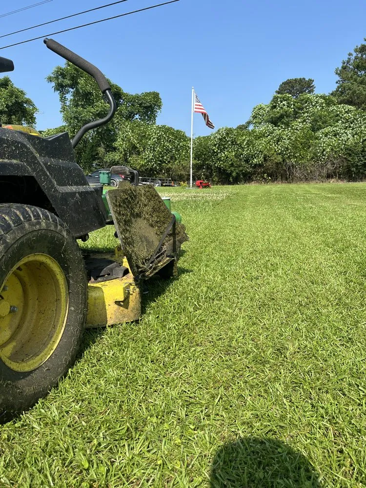Professional lawn care service for year-round maintenance in Hanceville, AL by Boatrights Lawn Care