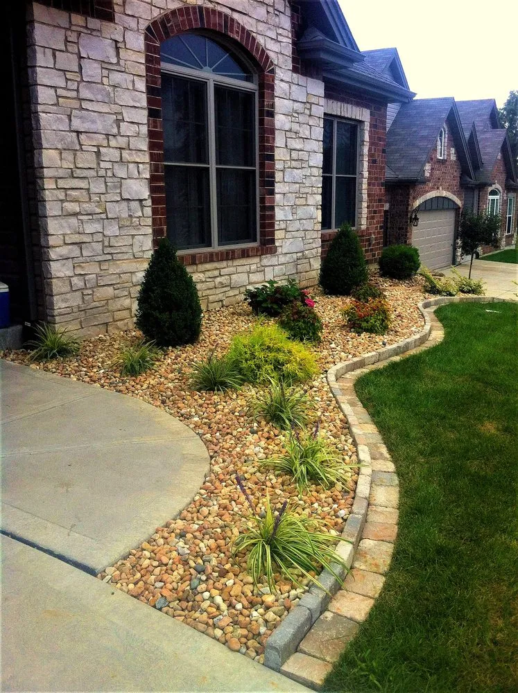 Professional residential landscaping in O Fallon, MO - Bob & Paul's Nursery