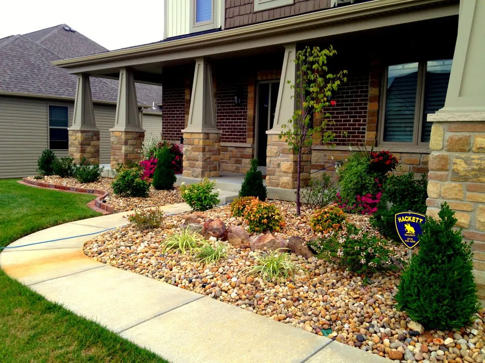 Local lawn mowing service in O Fallon, MO - Bob & Paul's Nursery