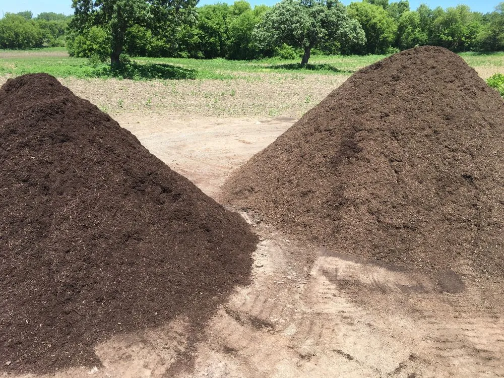 Custom lawn care service in Saint Charles, IL - Bob Evans Mulch