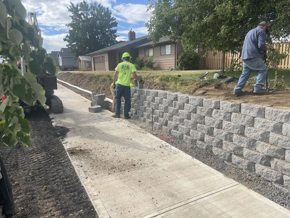 Expert yard maintenance in Silverton, OR by Bob Fence and Landscape