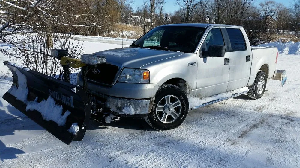 Top-rated landscaping services experts serving Antioch, IL - Bob Leonard Snow Plow Service of Lake County
