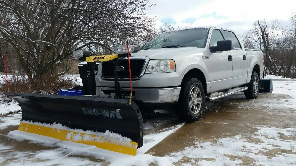 Expert yard cleanup service in Antioch, IL - Bob Leonard Snow Plow Service of Lake County