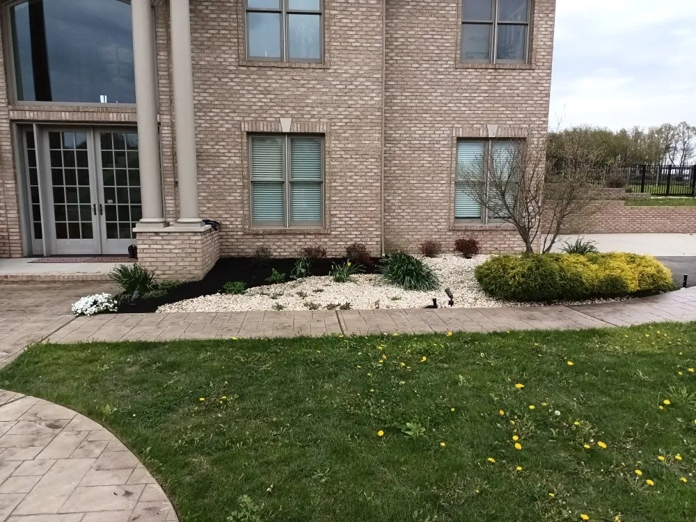 Reliable lawn care service in Beaver Falls, PA - Bobby Allon Landscaping
