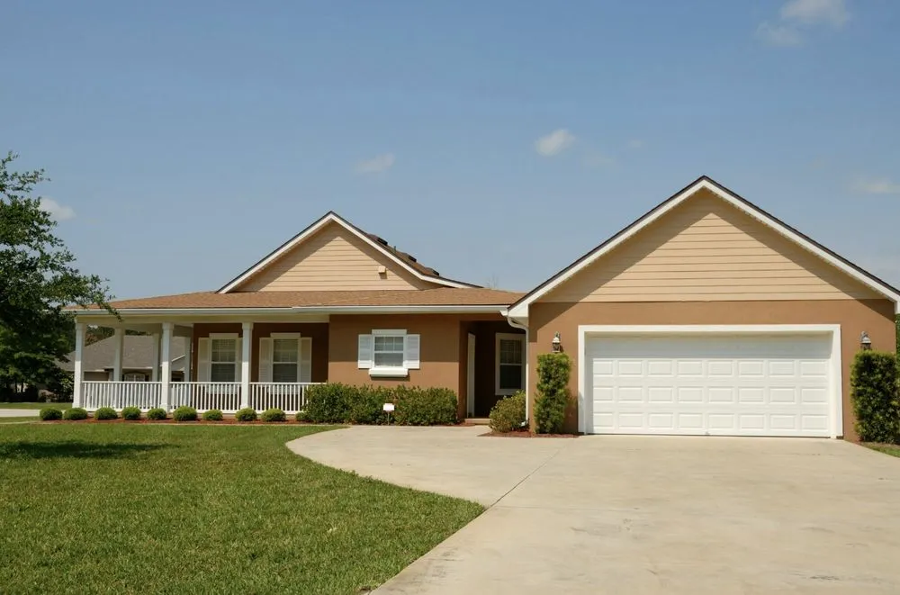 Affordable lawn care service experts serving Chickamauga, GA - Bobby’s Helping Hands