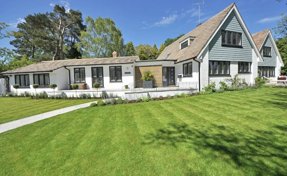 Professional yard maintenance in Chickamauga, GA - Bobby’s Helping Hands