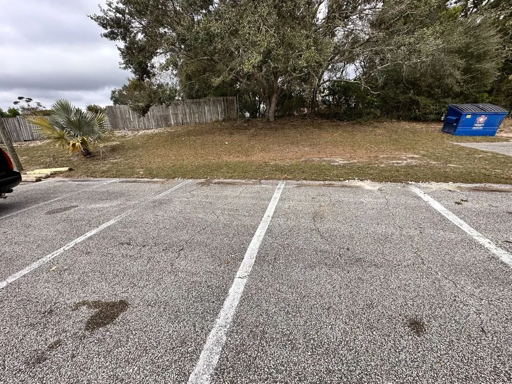 Custom lawn mowing service in Spring Hill, FL - Bobby’s Lawn and Fencing