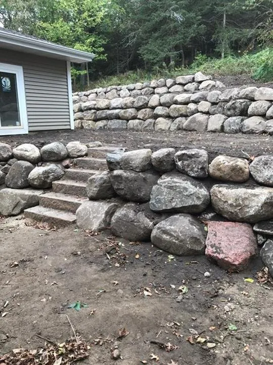 Local lawn care service in Lodi, WI - Bob's Digging And Landscaping