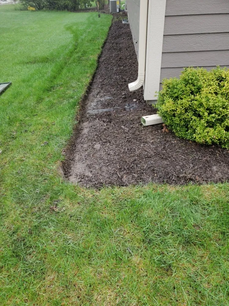 Affordable yard maintenance in Hartland, WI by Bob's Labor Service