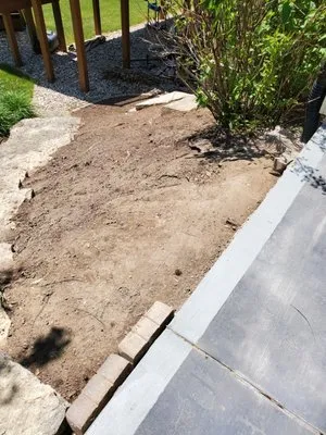 Bob's Labor Service Logo