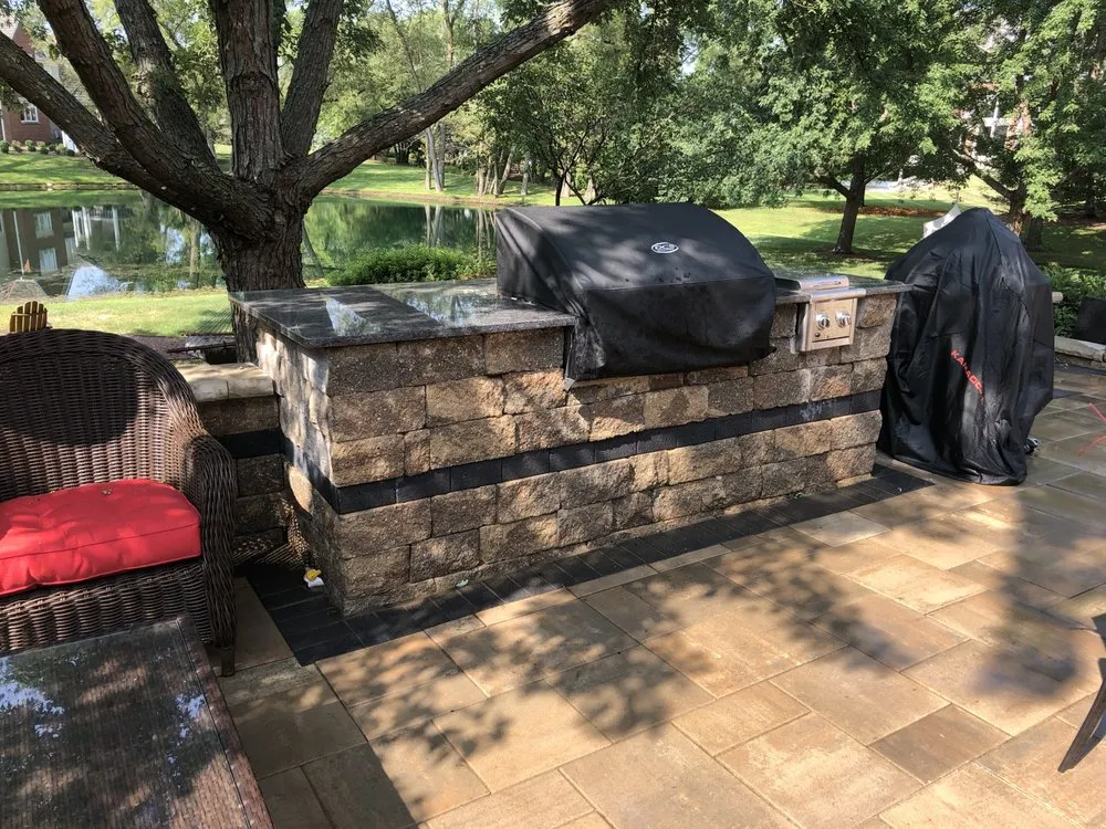 Top-rated garden landscaping for beautiful yards in Barrington, IL by Bob's Landscaping