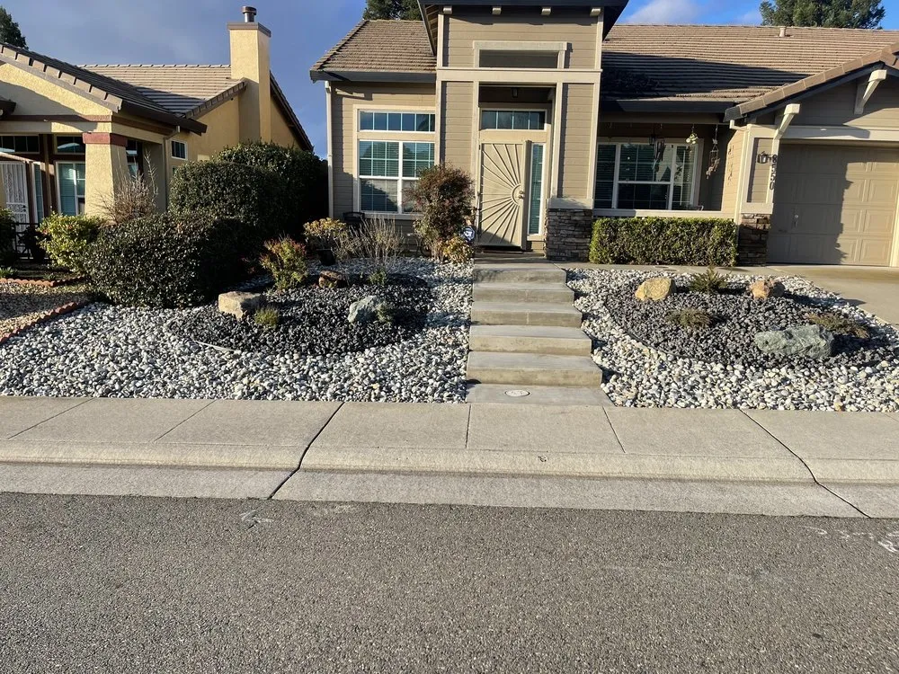 Affordable lawn mowing service for beautiful yards across Elk Grove, CA - Bob’s Landscaping