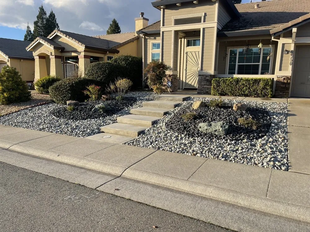 Custom landscape design in Elk Grove, CA by Bob’s Landscaping