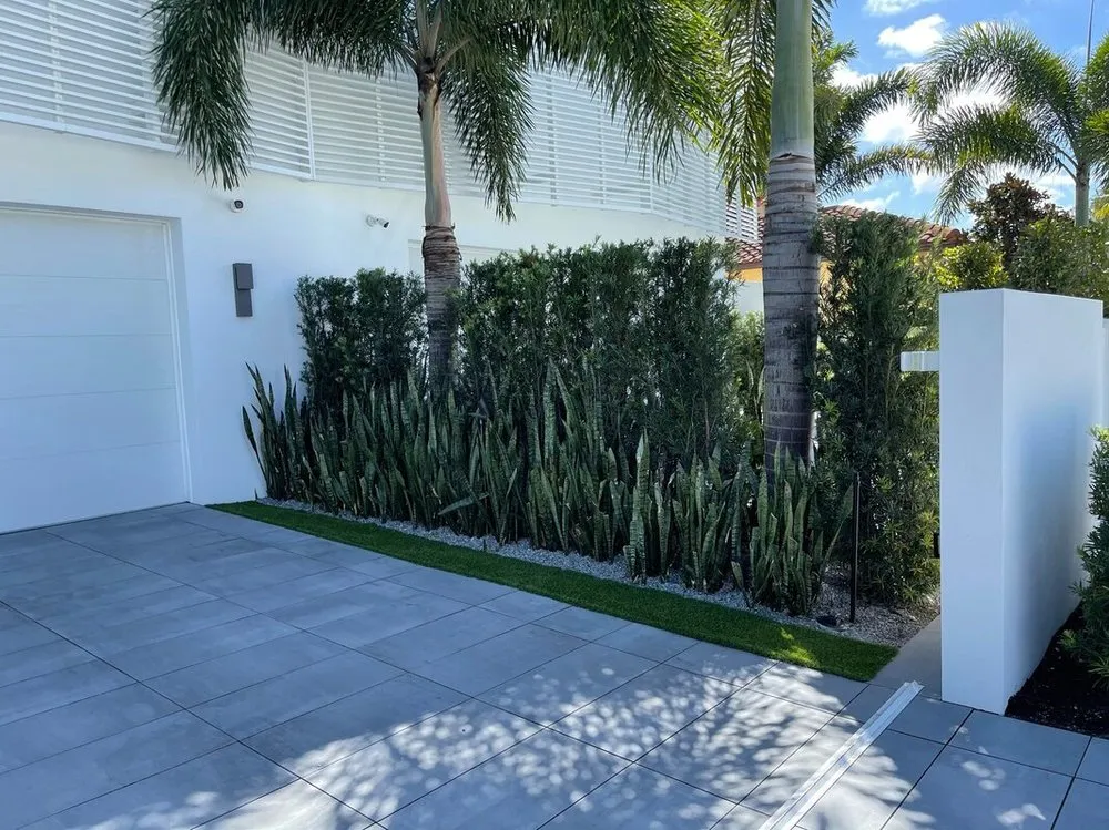 Reliable yard cleanup service experts serving Boca Raton, FL - Boca Raton Landscape Design
