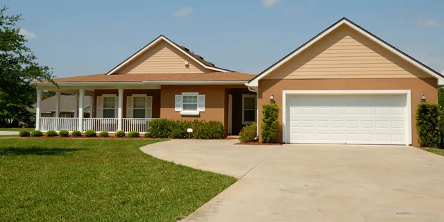 Local yard maintenance in Boca Raton, FL - Boca Raton Pavers