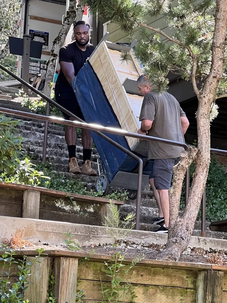 Expert garden landscaping with custom design in Portland, OR by Bocogo