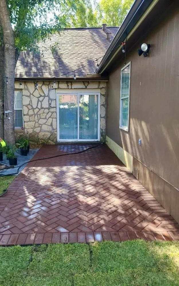 Professional yard maintenance in San Antonio, TX by Boerjan'S Landscaping & Design