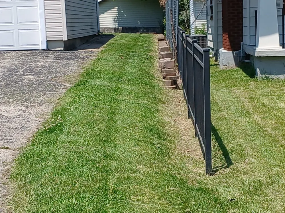 Affordable residential landscaping in Dayton, OH by Boggess Push Mowing