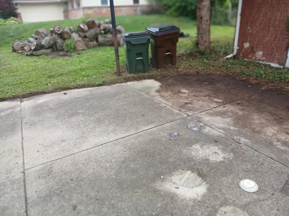 Local garden landscaping in Dayton, OH by Boggess Push Mowing