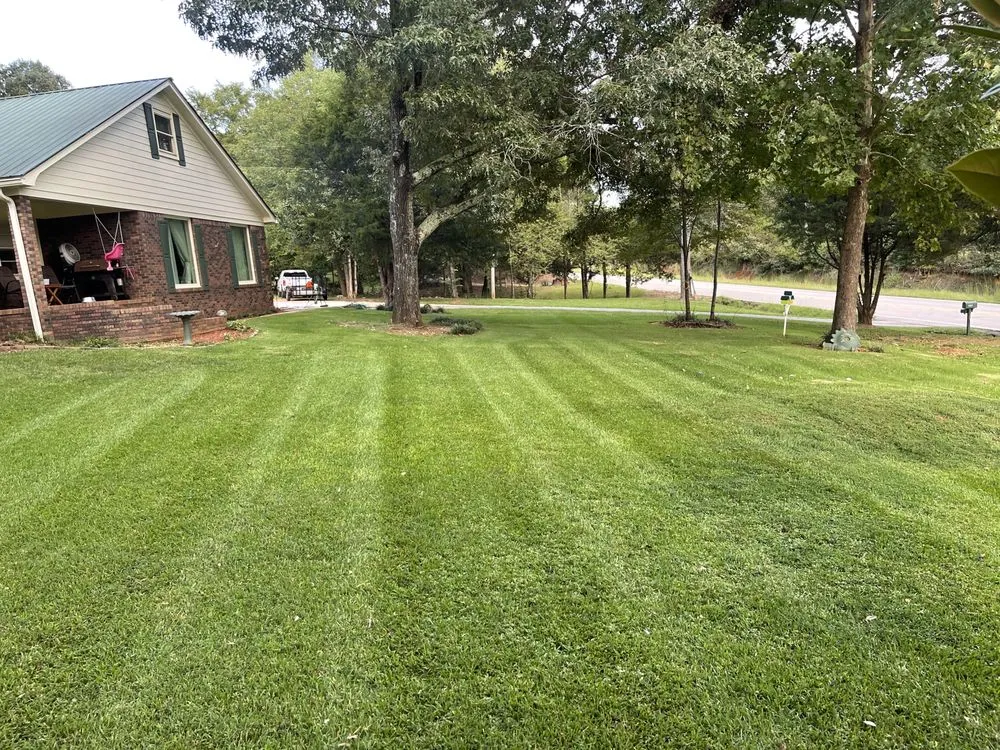 Custom yard maintenance near you in Etta, MS by Bogue Lawn Care