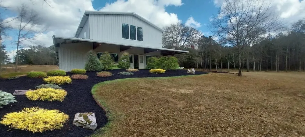Professional yard cleanup service experts serving Lincolnton, GA - Boland Landscapes