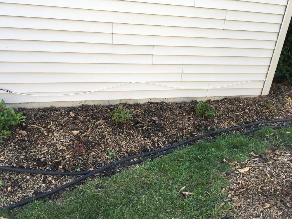 Trusted yard maintenance in Algonquin, IL by Bolanos Landscaping