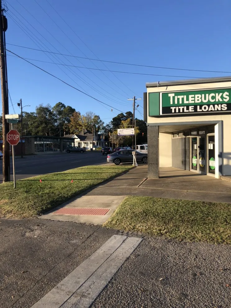 Custom outdoor landscaping experts serving Selma, AL - Bolden Lawn And Cleaning Service