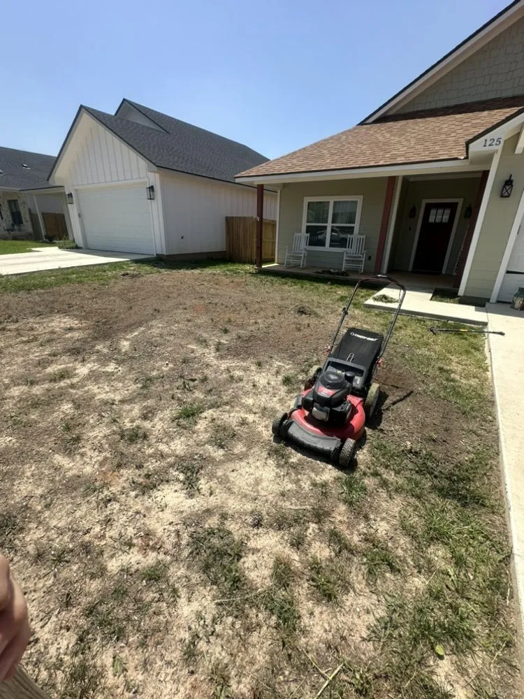 Expert lawn mowing service in Mason, TX - Bolton's Lawn N Landscape